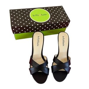 New in box Kelly & Katie black leather Ossia kitten heels